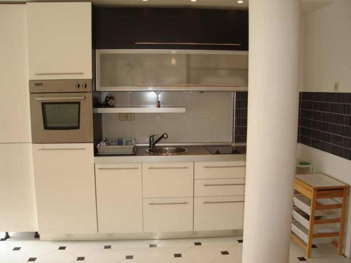 Apartment Jela Selce Exteriör bild